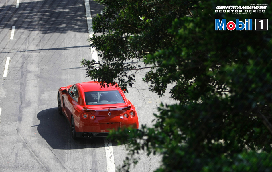 MotorMavens/Mobil1 Desktop Series - Red R35 Nissan Skyline