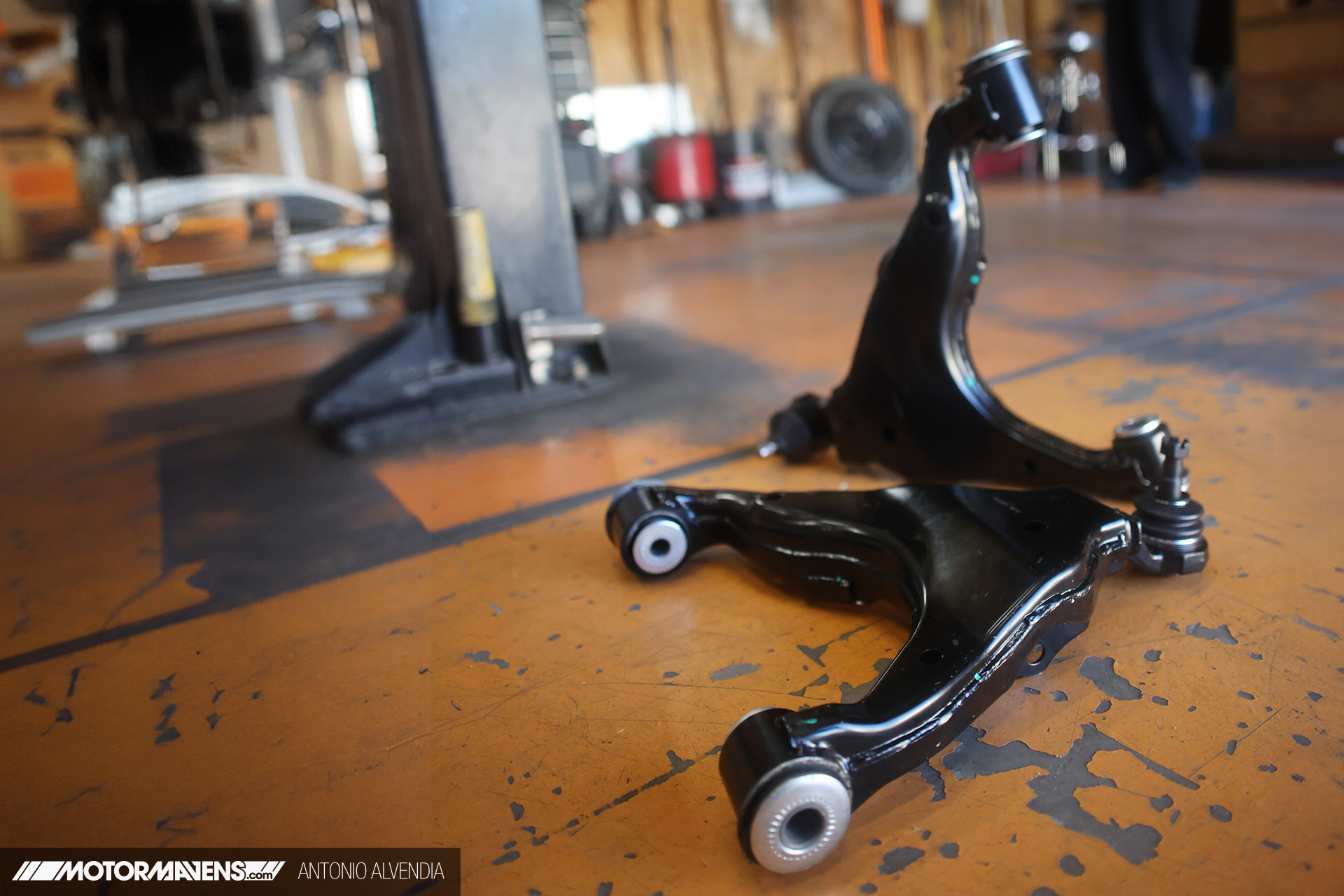 Lexus GX470 front Lower control arms