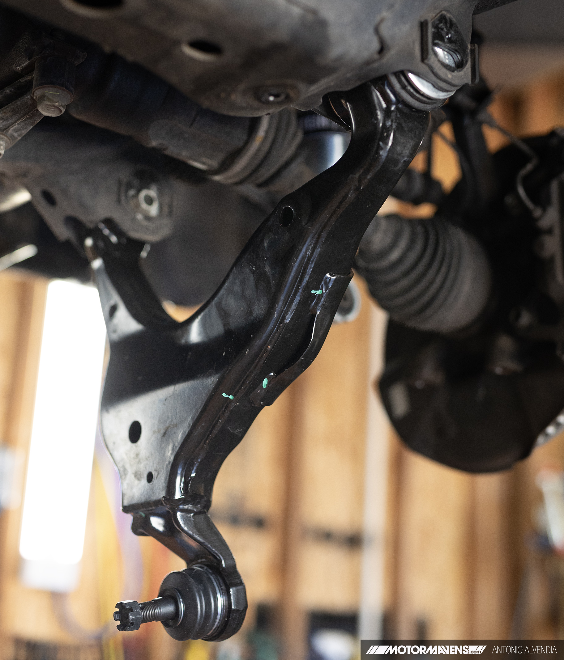 LEXUS GX470 LOWER CONTROL ARM