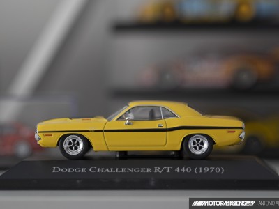 DeAgostini American Cars Diecast Challenger RT